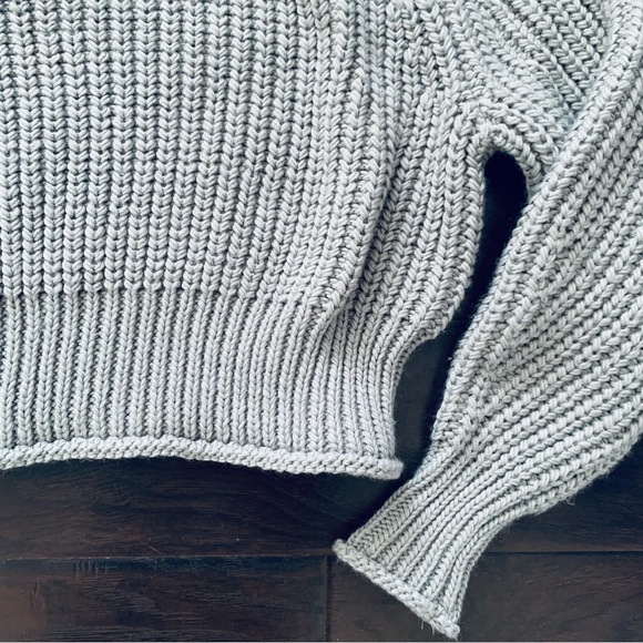 NWT H&M Women’s Green Chunky Knit Cropped Turtleneck Sweater | Size: S - Picture 3 of 10